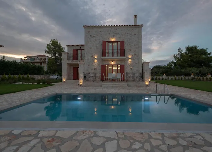 Agro Art Boutique & Luxury Villas - Two Art Villas With Pools, Unique Decors, And A Treehouse Option